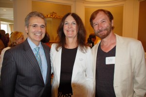 Dr. Ronald DePinho with Dr. Kathleen Mahon and Dr. Milan Jamrich